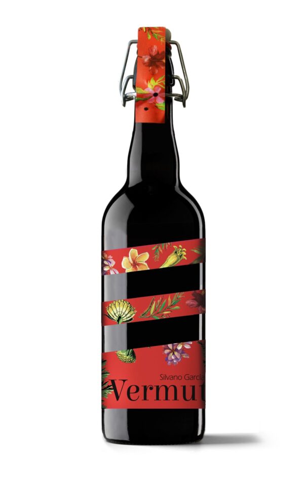 Vermut Rojo Silvano García embotellado